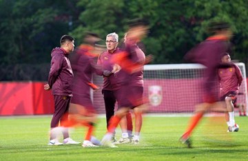 伊万调整国足集训时间 将在大连进行10天集训