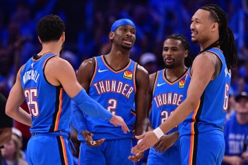 九游娱乐官方网站赔率高-NBA-亚历山大25+7杰威22分 雷霆轻取太阳1-0领先